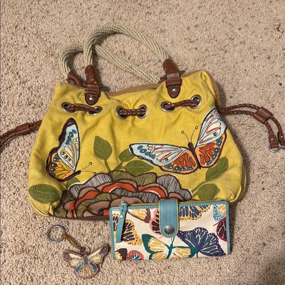 Fossil Butterfly Purse Wallet and Keychain Set